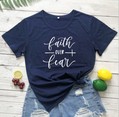 Nicole – Faith Over Fear Christliches T-Shirt für Frauen