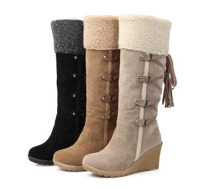 Holly – Knielange Damenstiefel mit Wedge-High-Heels und warmem Winterfutter