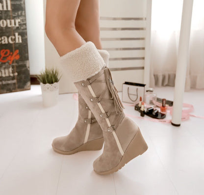 Holly – Knielange Damenstiefel mit Wedge-High-Heels und warmem Winterfutter