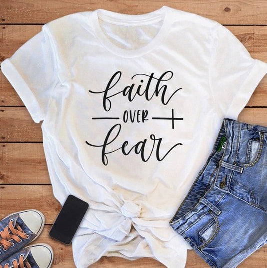 Nicole – Faith Over Fear Christliches T-Shirt für Frauen