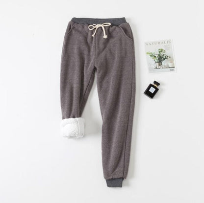 Miles – Gepolsterte Sweatpants aus Lammvelours