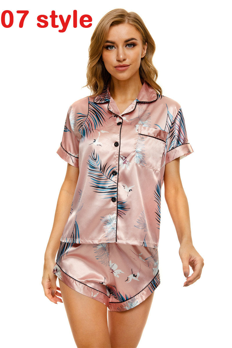 Victoria – Sommer Satin Damen Pyjama mit V-Ausschnitt und Druck