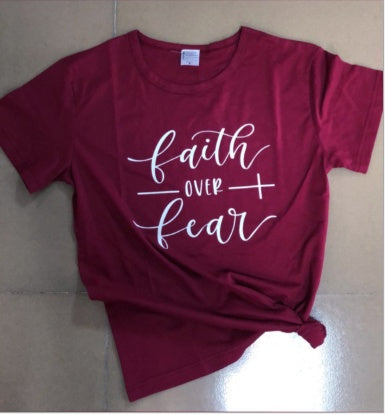 Nicole – Faith Over Fear Christliches T-Shirt für Frauen