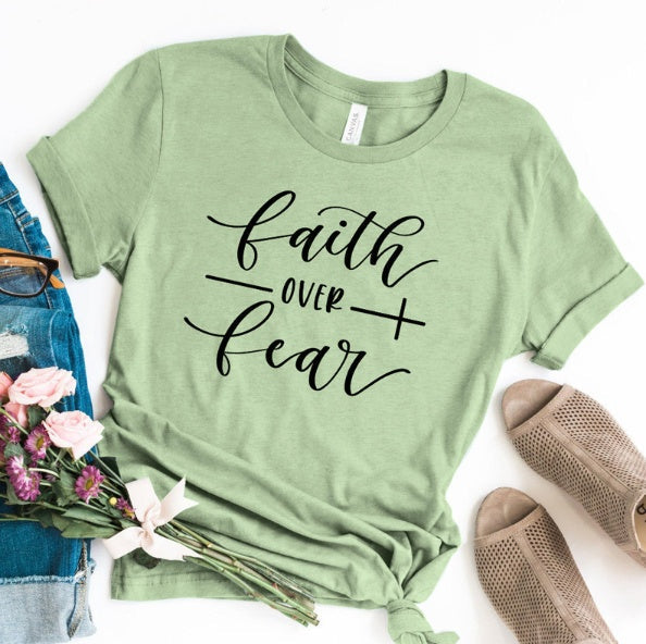 Nicole – Faith Over Fear Christliches T-Shirt für Frauen