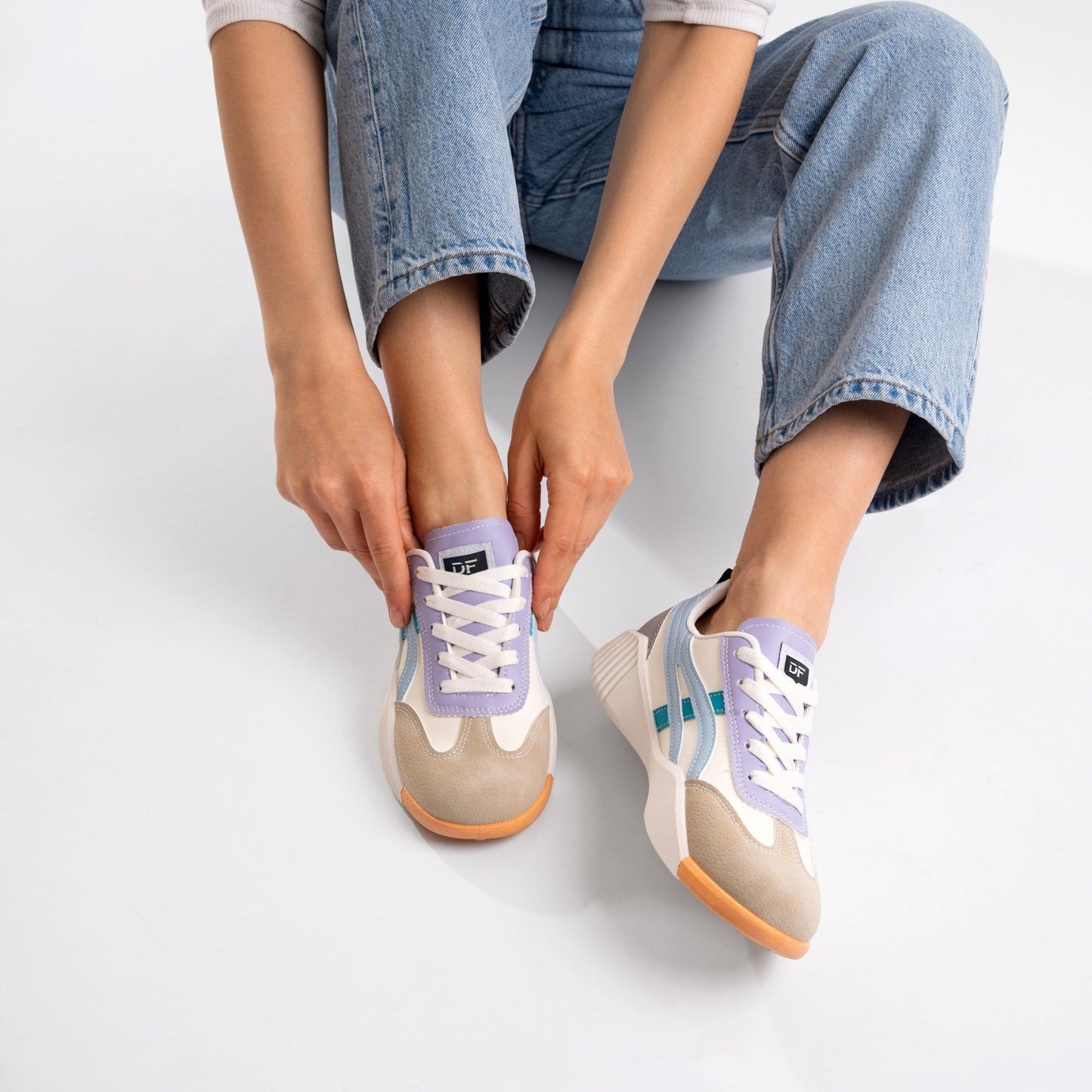 Dawn – Minimalistische Retro-inspirierte Damensneaker