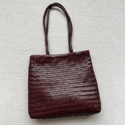 Tara – Handgefertigte Vintage Schultertasche aus veganem Leder