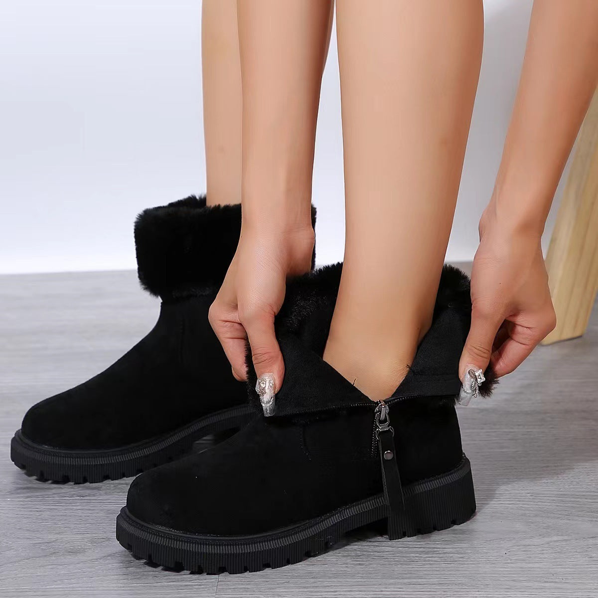 Margaret – Warme Plüschstiefel für Damen mit seitlichem Reißverschluss für den Winter