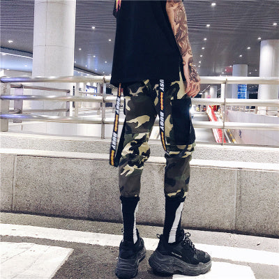 Sean – Camouflage Jogginghose mit verstellbaren Trägern