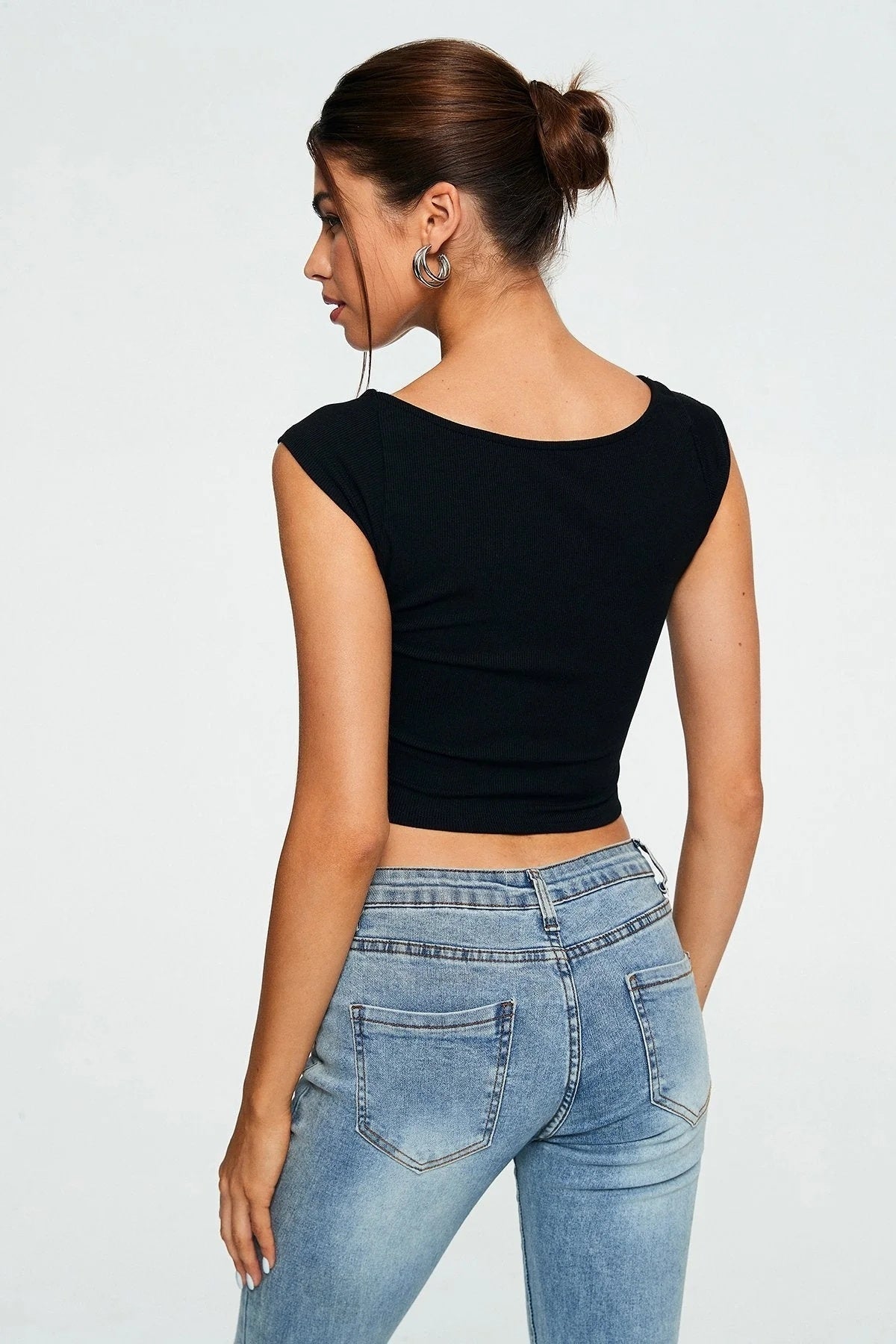 Ann – Crop Top Sweetheart aus fester Rippware ohne Ärmel