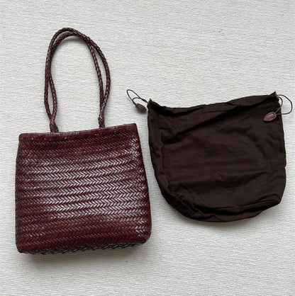 Tara – Handgefertigte Vintage Schultertasche aus veganem Leder