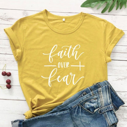 Nicole – Faith Over Fear Christliches T-Shirt für Frauen