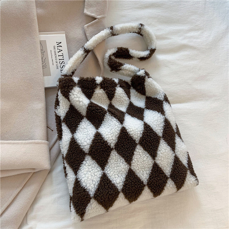 Amelia – Winter Plüsch Schultertasche für Damen