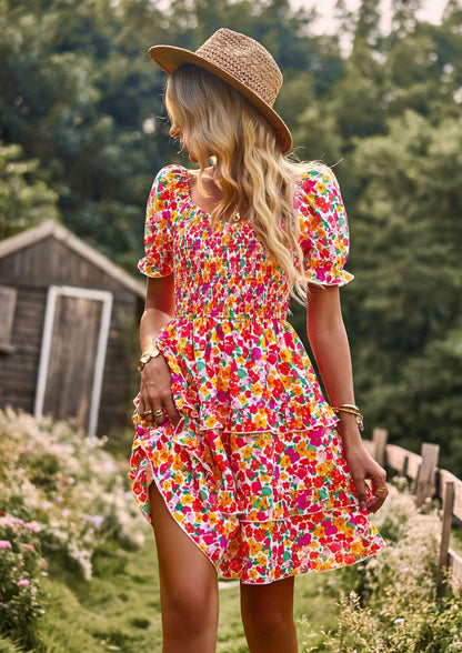 Lauren – Floral Rüschensommerkleid mit kurzen Ärmeln und schulterfreiem Design