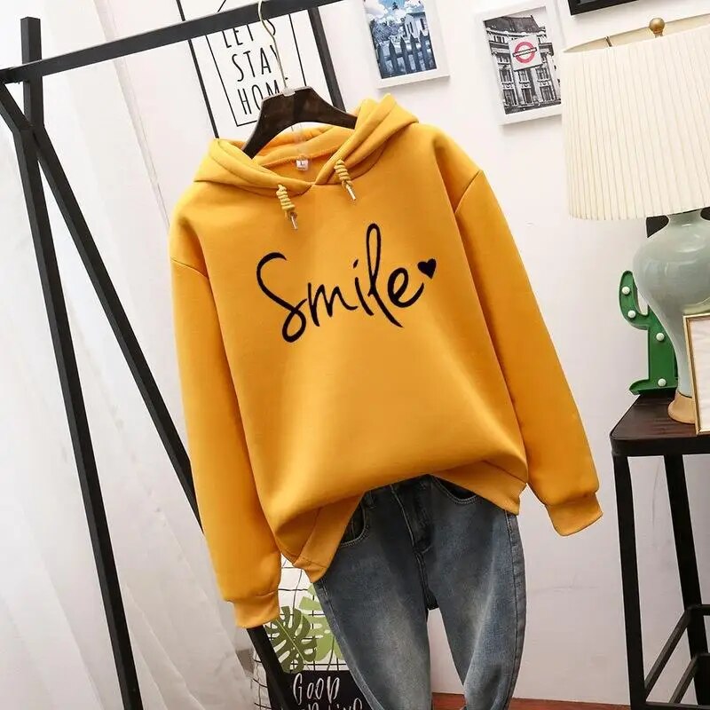 Sophia – Unisex Kapuzenpullover mit Smile-Print