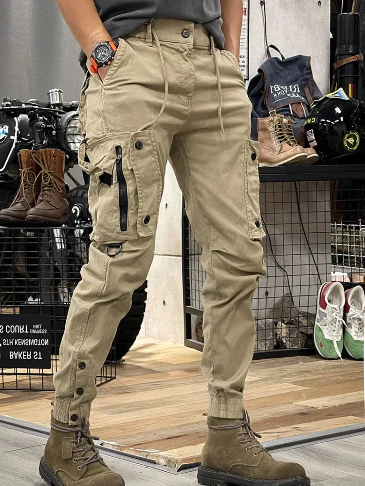 Carl – Schlanke Herren-Cargo-Hose mit Mehreren Taschen