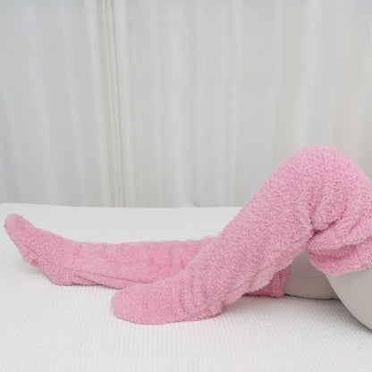 Lauren – Flauschige Overknee-Socken für Damen mit ultraweichem Plüschstoff