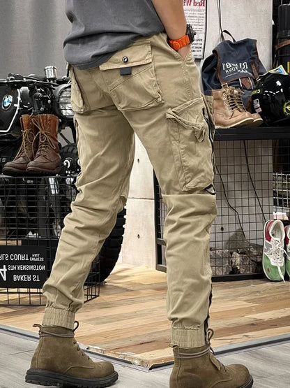 Carl – Schlanke Herren-Cargo-Hose mit Mehreren Taschen