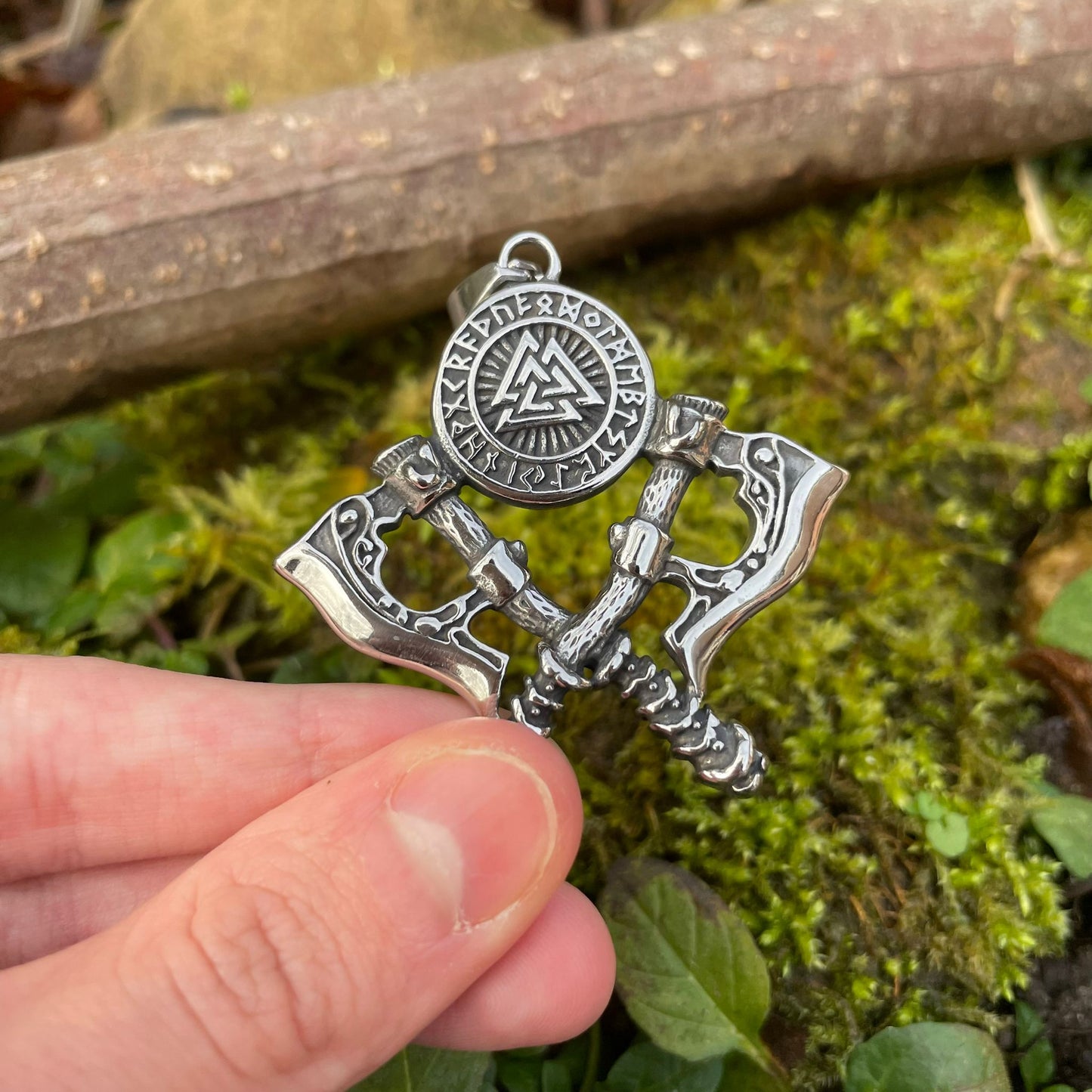 Leon – Wikinger-Anhänger Halskette mit Valknut-Symbol