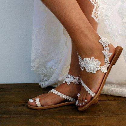 Tracy – Flache Sandalen mit Blumen und Knöchelriemen für den Sommer