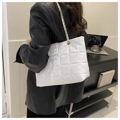 Janet – Trendige Schultertasche im Chanel-Stil mit Rhombus-Muster