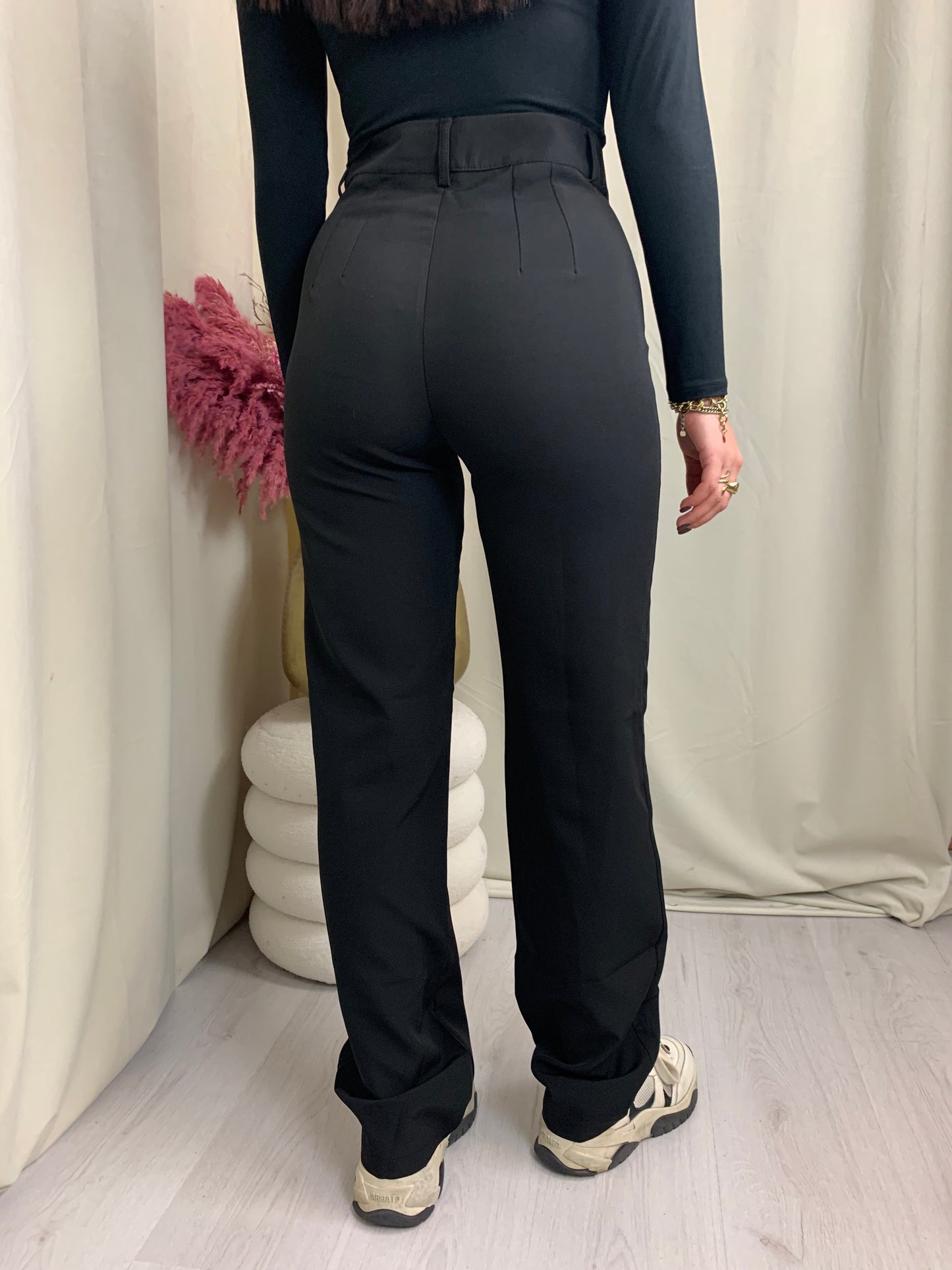 Nicole – Elegante Damen Powerhose in Schwarz