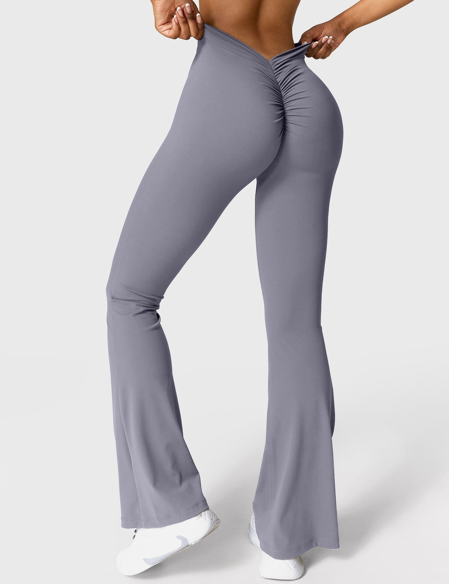 Sue – Flare-Leggings mit V-Rücken für Damen